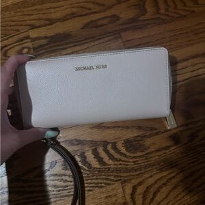 Michael Kors Blush Pink Zip-Around Wristlet Wallet